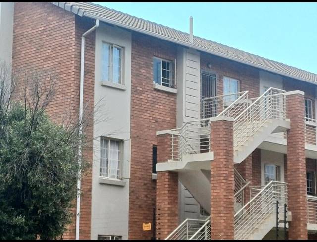 2 BEDROOM PROPERTY TO RENT IN STONERIDGE